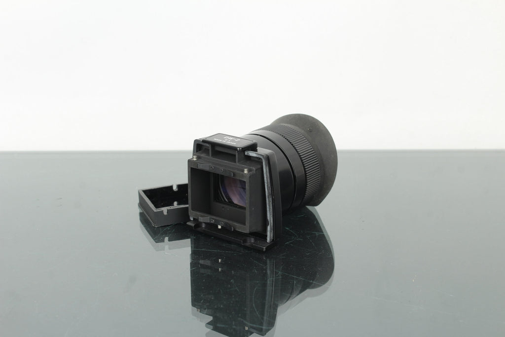 Nikon F2 + 28mm 3.5 Nikkor lens (F - mount) - Dutch|Thrift