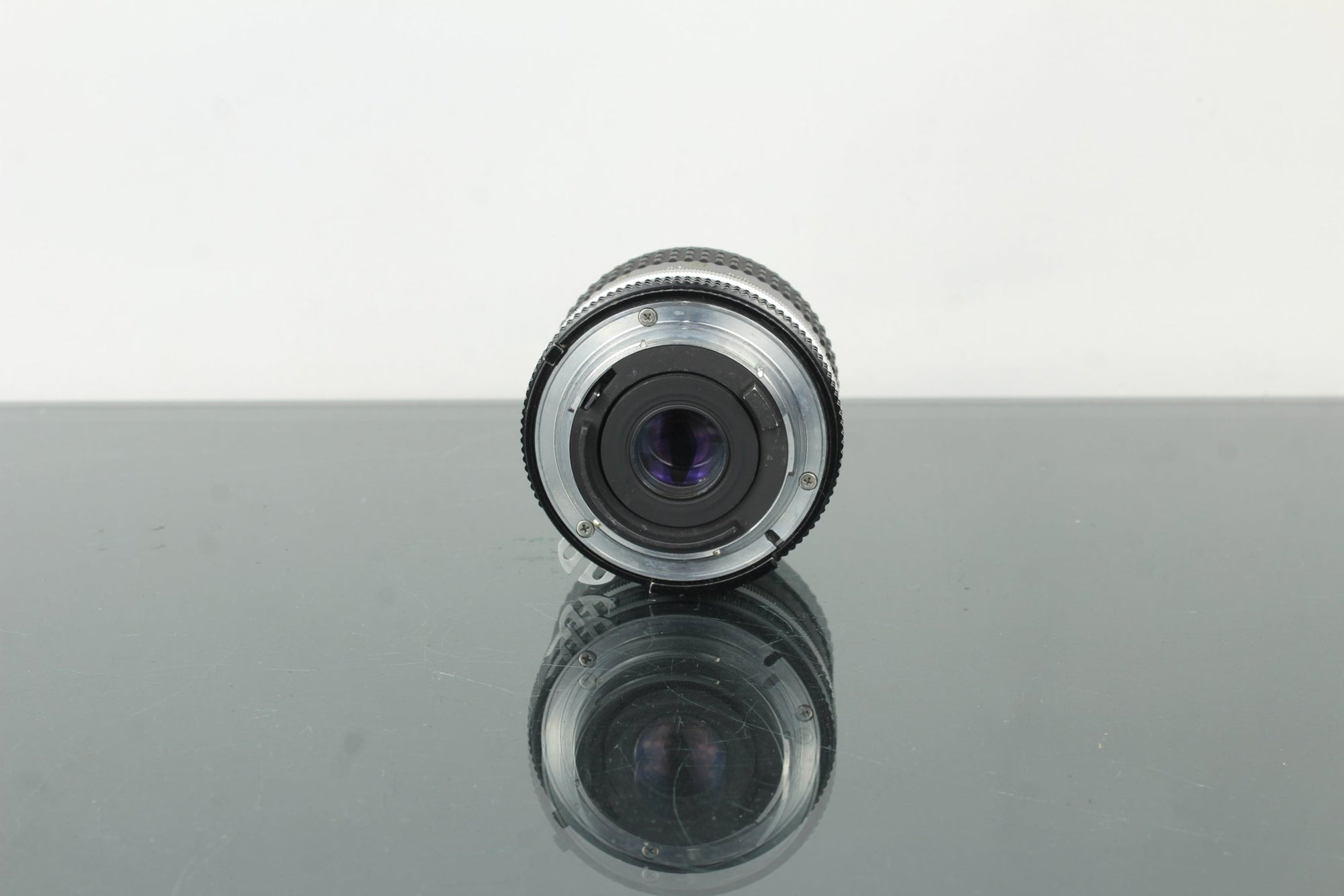 Nikon F2 + 28mm 3.5 Nikkor lens (F - mount) - Dutch|Thrift