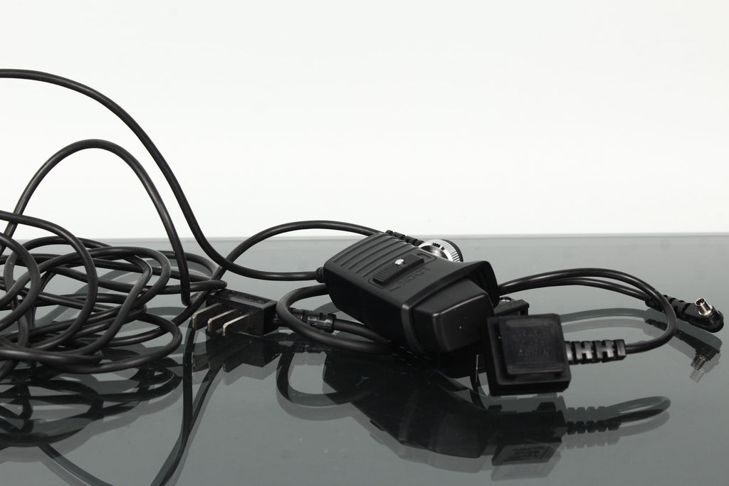 Nikon F2 Ready Light Adapter SC - 4 - Dutch|Thrift