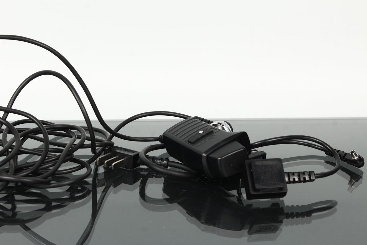 Nikon F2 Ready Light Adapter SC - 4 - Dutch|Thrift