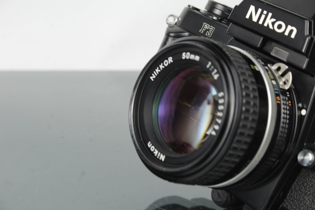 Nikon F3 + Nikkor 50mm 1:1.4 lens - Dutch|Thrift