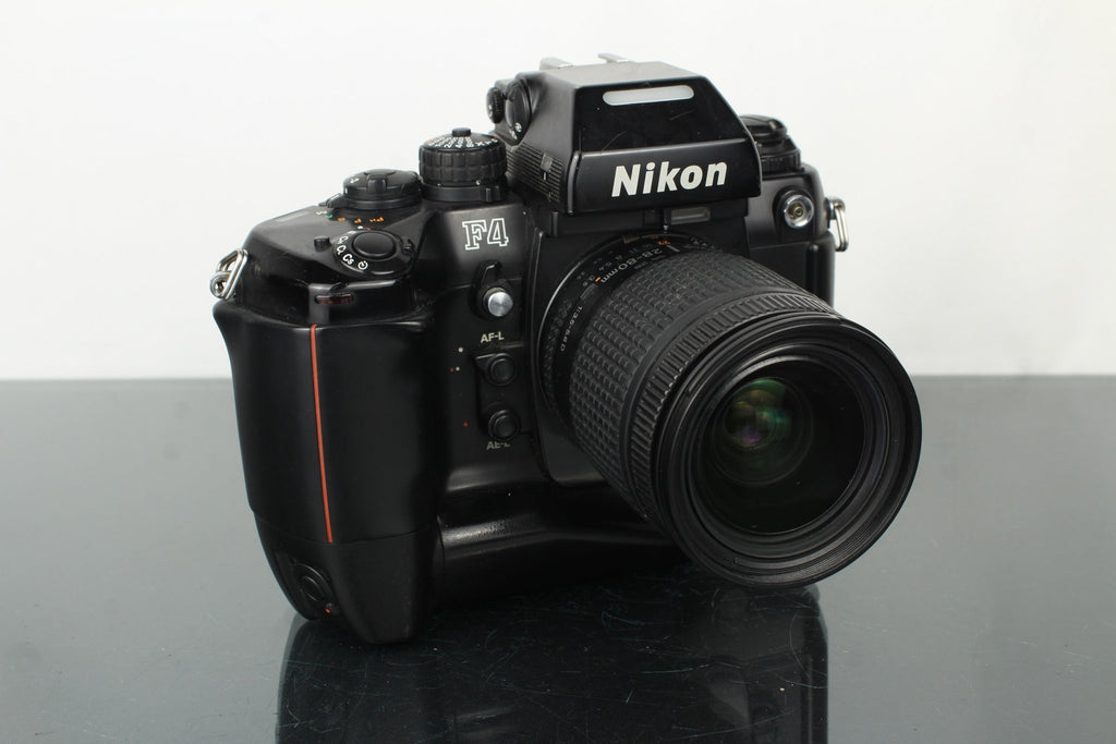 Nikon F4 MB - 21 AF Nikkor 28 - 80mm f/3.5 - 5.6D - Dutch|Thrift