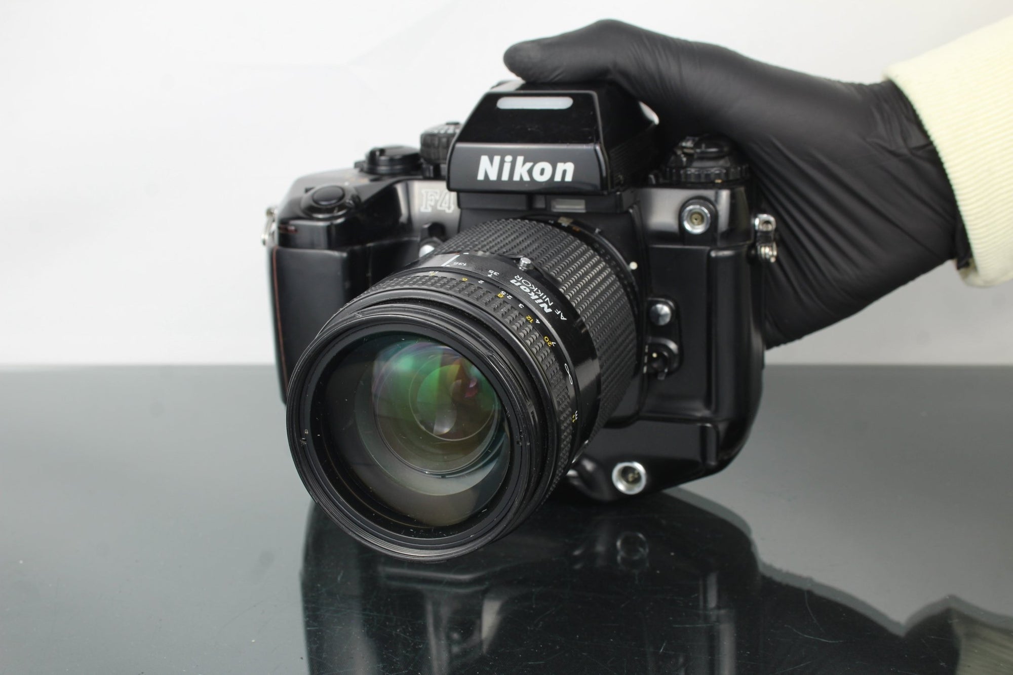 Nikon F4 + Nikon AF 35 - 135mm 1:3.5 - 4.5 lens - Dutch|Thrift