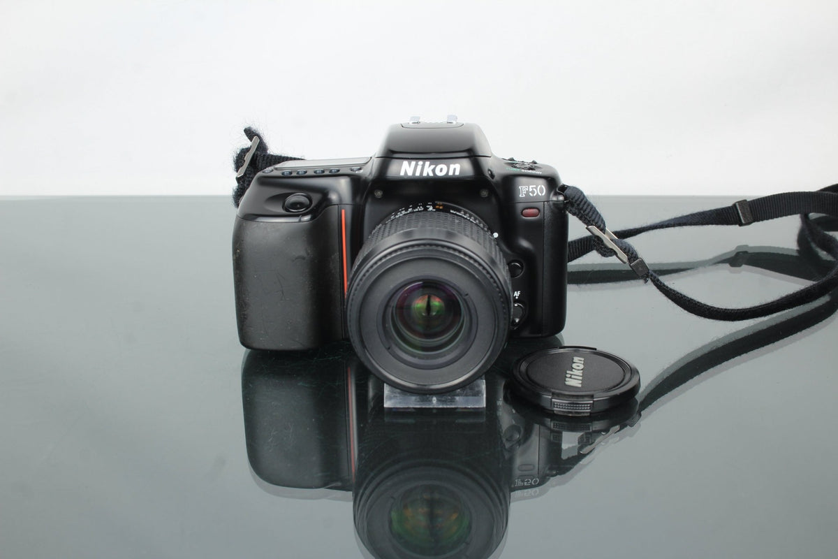 Nikon F50 + 35 - 80mm Nikon lens - Dutch|Thrift