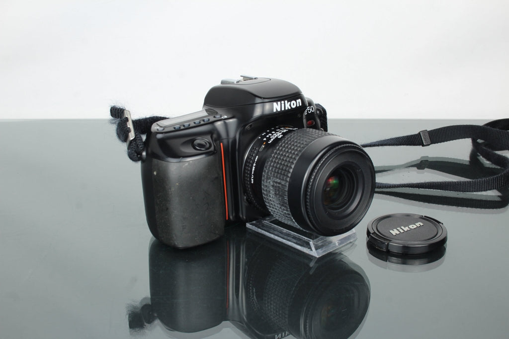 Nikon F50 + 35 - 80mm Nikon lens - Dutch|Thrift