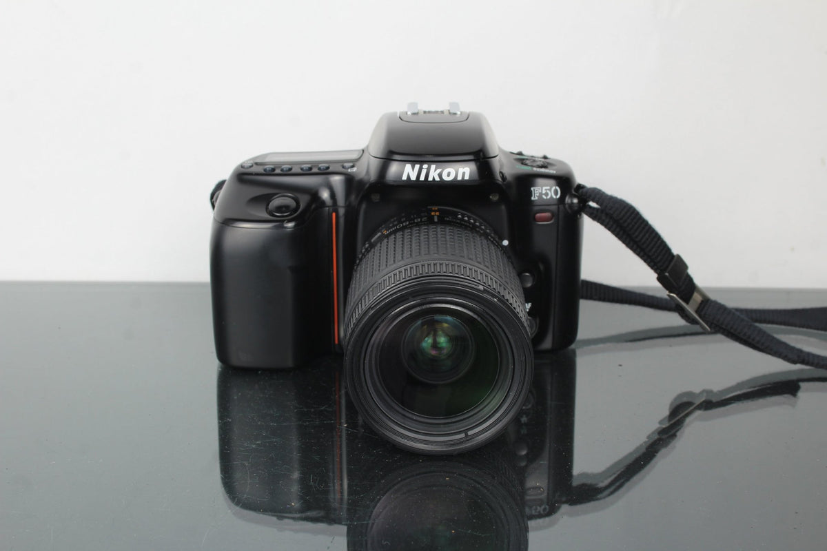 Nikon F50 + Nikkor 28 - 80mm 1:3.5 - 5.6 D lens - Dutch|Thrift