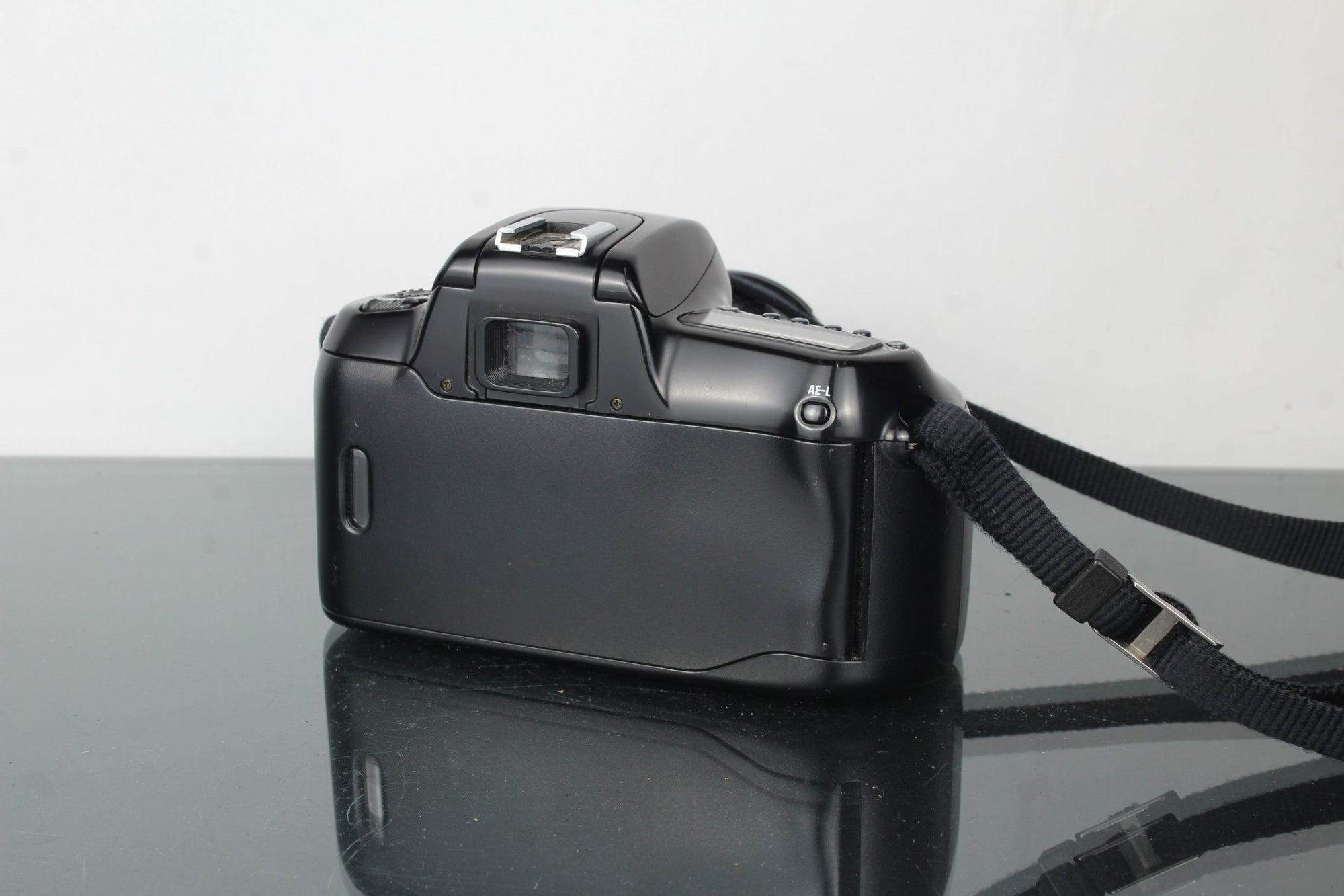 Nikon F50 + Nikkor 28 - 80mm 1:3.5 - 5.6 D lens - Dutch|Thrift