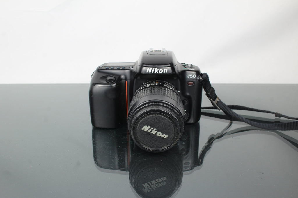 Nikon F50 + Nikkor AF 35 - 80mm 1:4 - 5.6 D lens - Dutch|Thrift