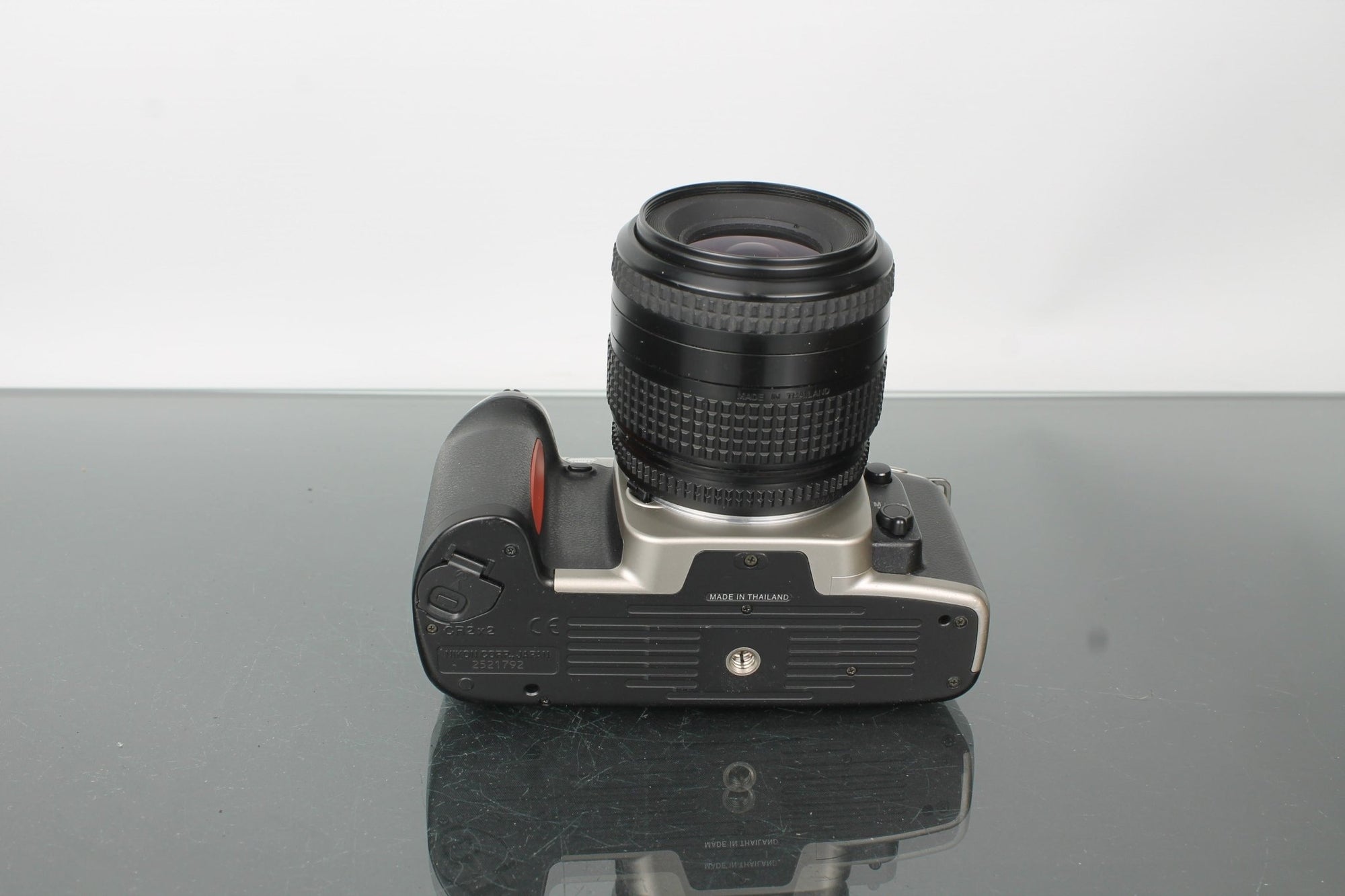 Nikon F65 + Nikon AF Nikkor 35 - 80mm 1:4 - 5.6 - Dutch|Thrift