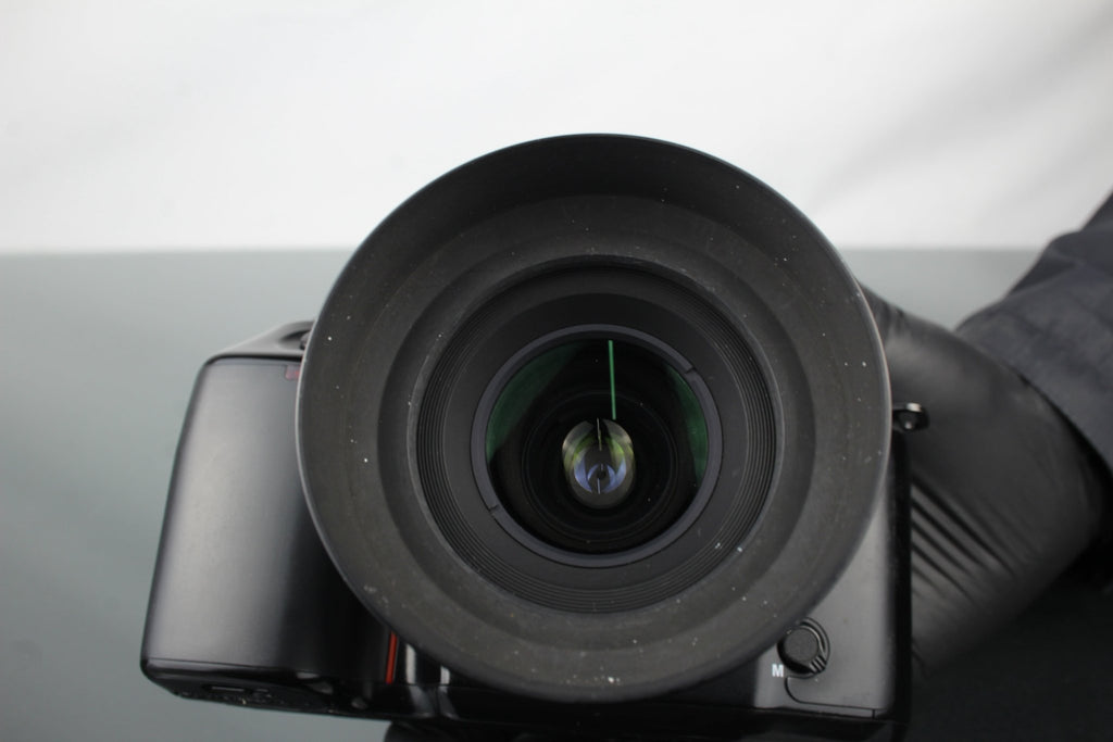 Nikon F70 + Nikkor 35 - 80mm 1:4 - 5.6 D lens - Dutch|Thrift