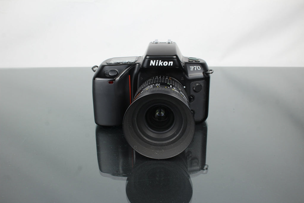 Nikon F70 + Nikkor 35 - 80mm 1:4 - 5.6 D lens - Dutch|Thrift
