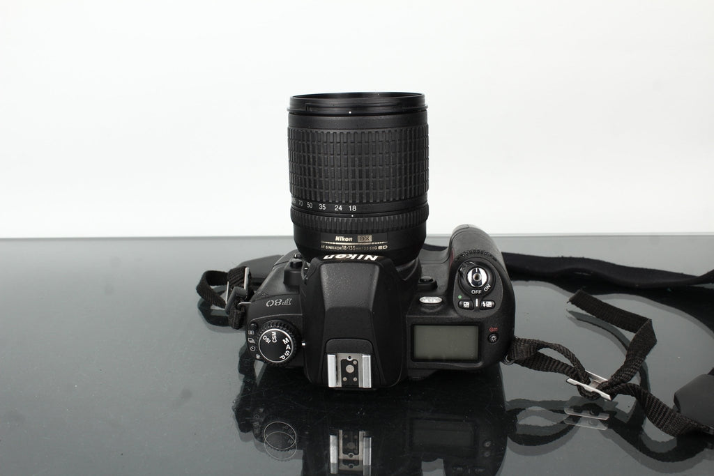 Nikon F80 + Nikkor 18 - 135mm 1:3.5 - 5.6G - Dutch|Thrift