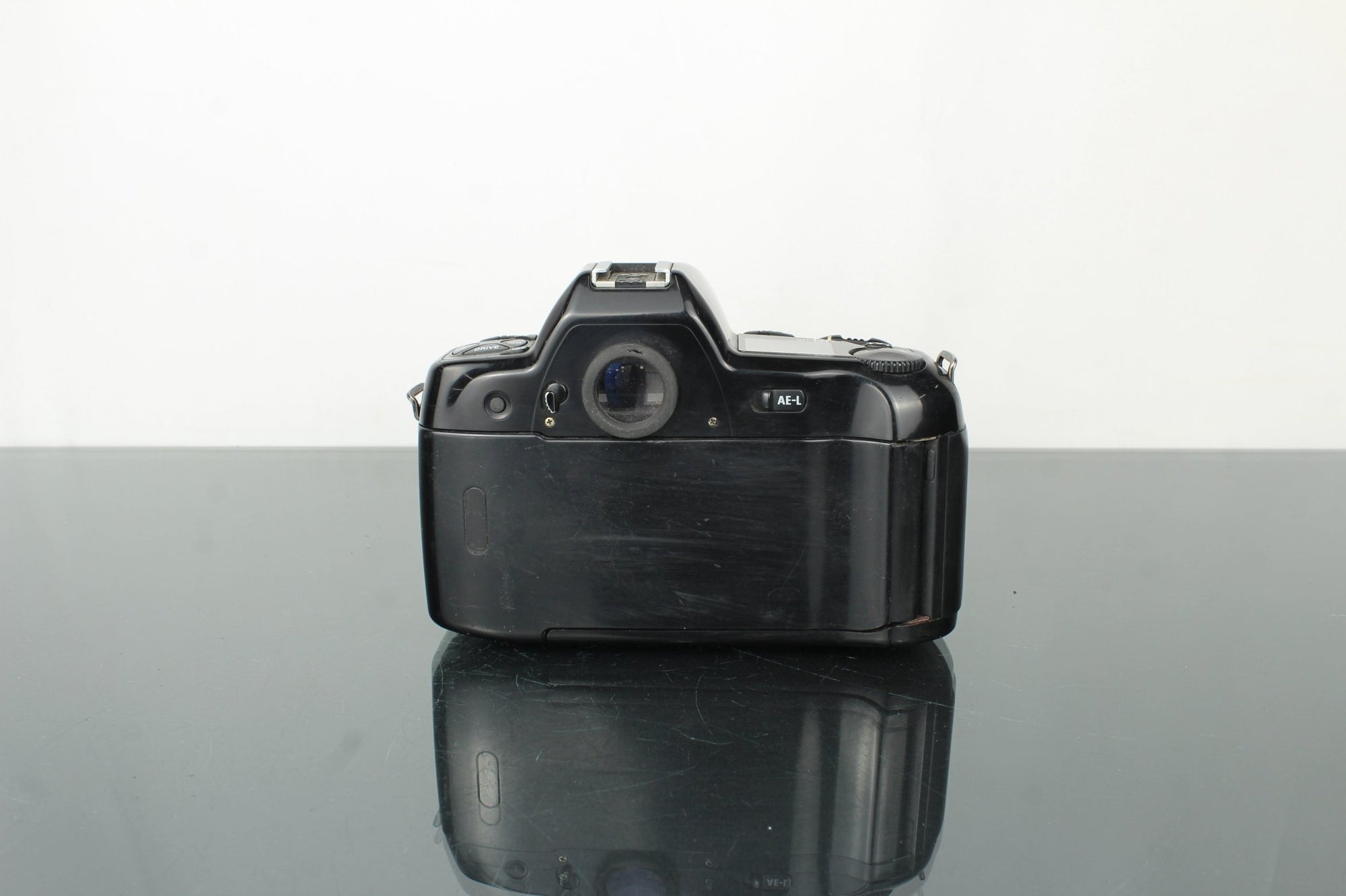 Nikon F90 + AF Nikkor 28 - 70mm 1:3.5 - 4.5 D lens - Dutch|Thrift