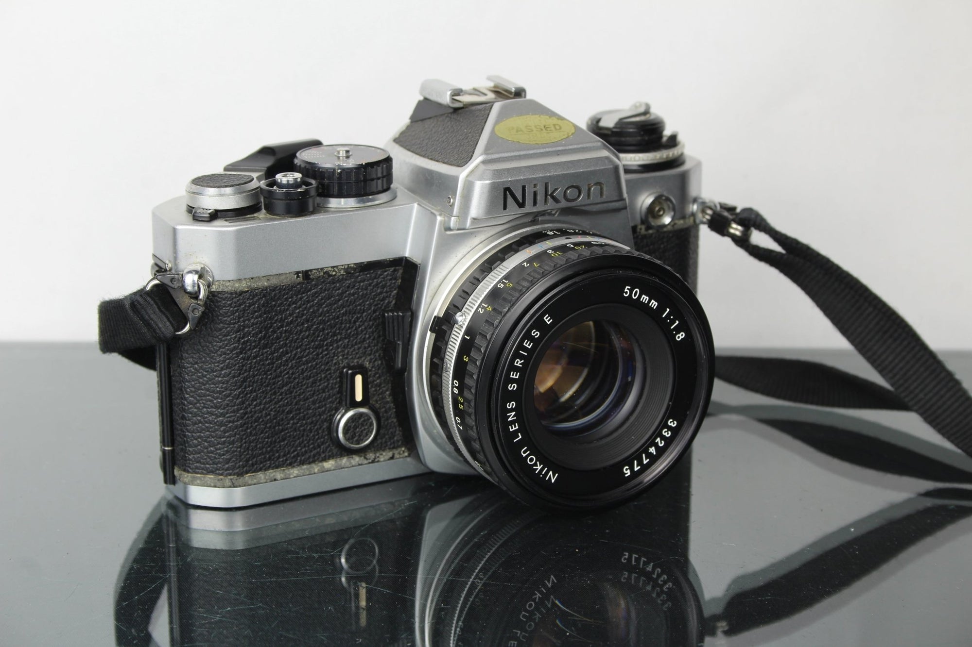 Nikon FE + 50mm f/1.8 Nikon lens - Dutch|Thrift