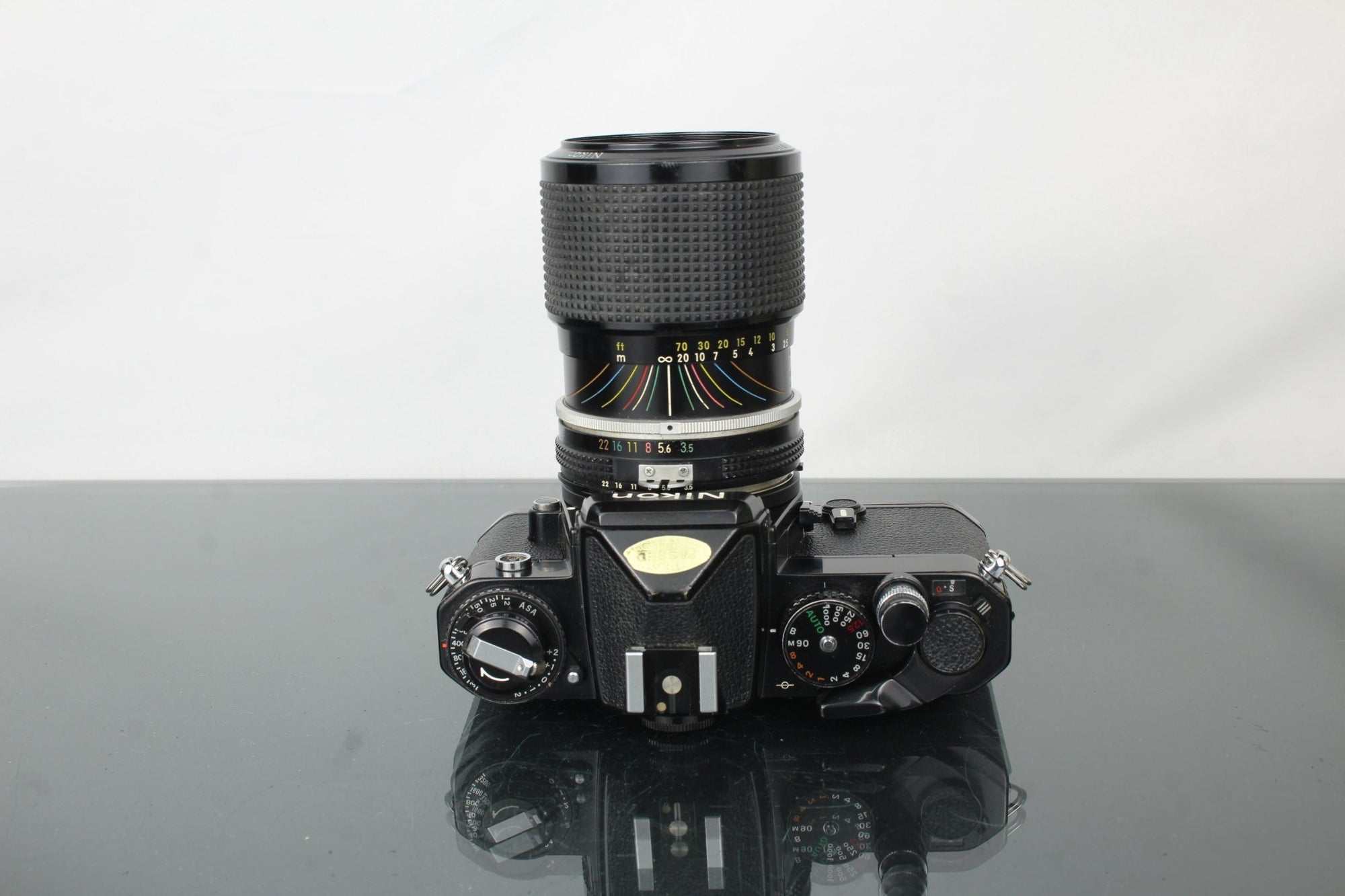 Nikon FE + Nikkor 43 - 86mm 1:3.5 lens - Dutch|Thrift