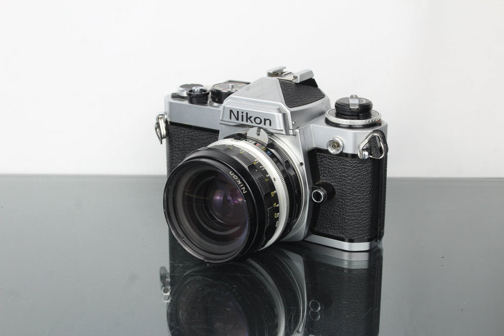 Nikon FE + Nikkor - H 28mm f/3.5 lens - Dutch|Thrift