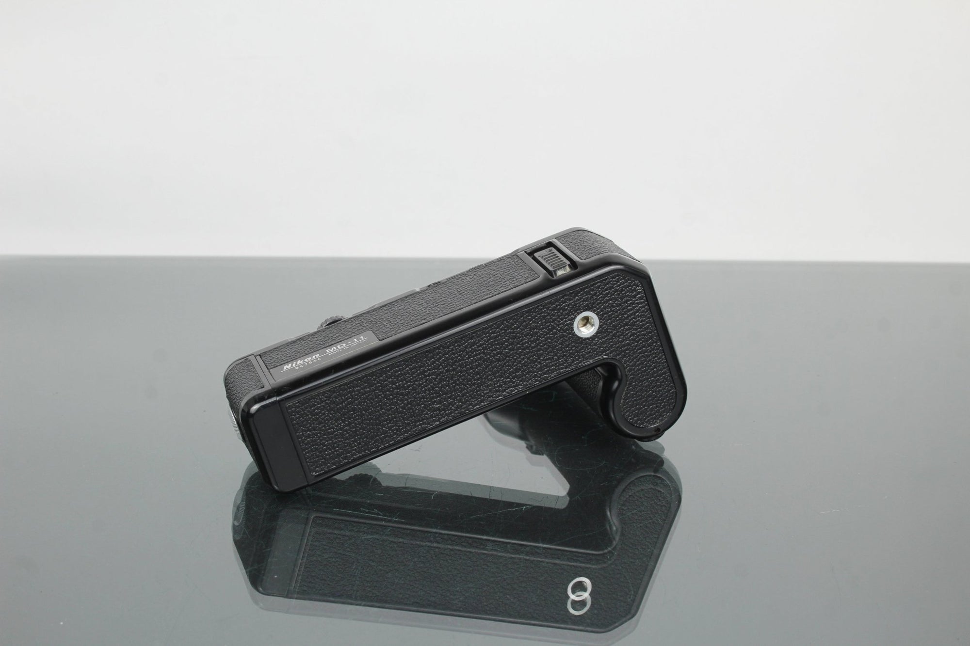 Nikon FM MD - 11 Motor Drive - Dutch|Thrift