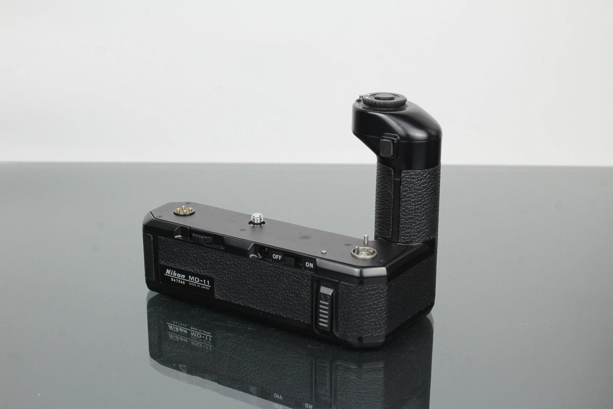 Nikon FM MD - 11 Motor Drive - Dutch|Thrift