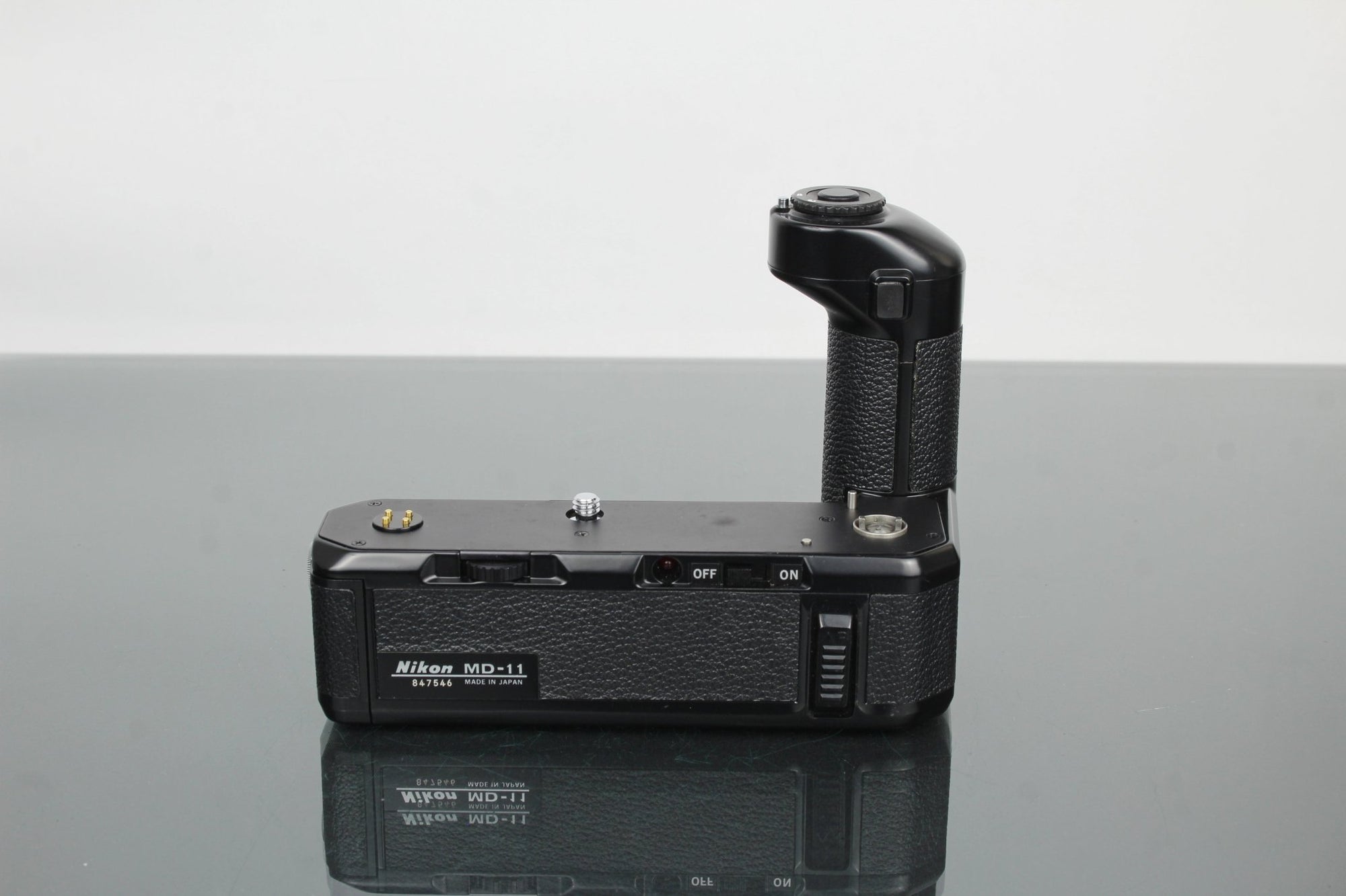 Nikon FM MD - 11 Motor Drive - Dutch|Thrift