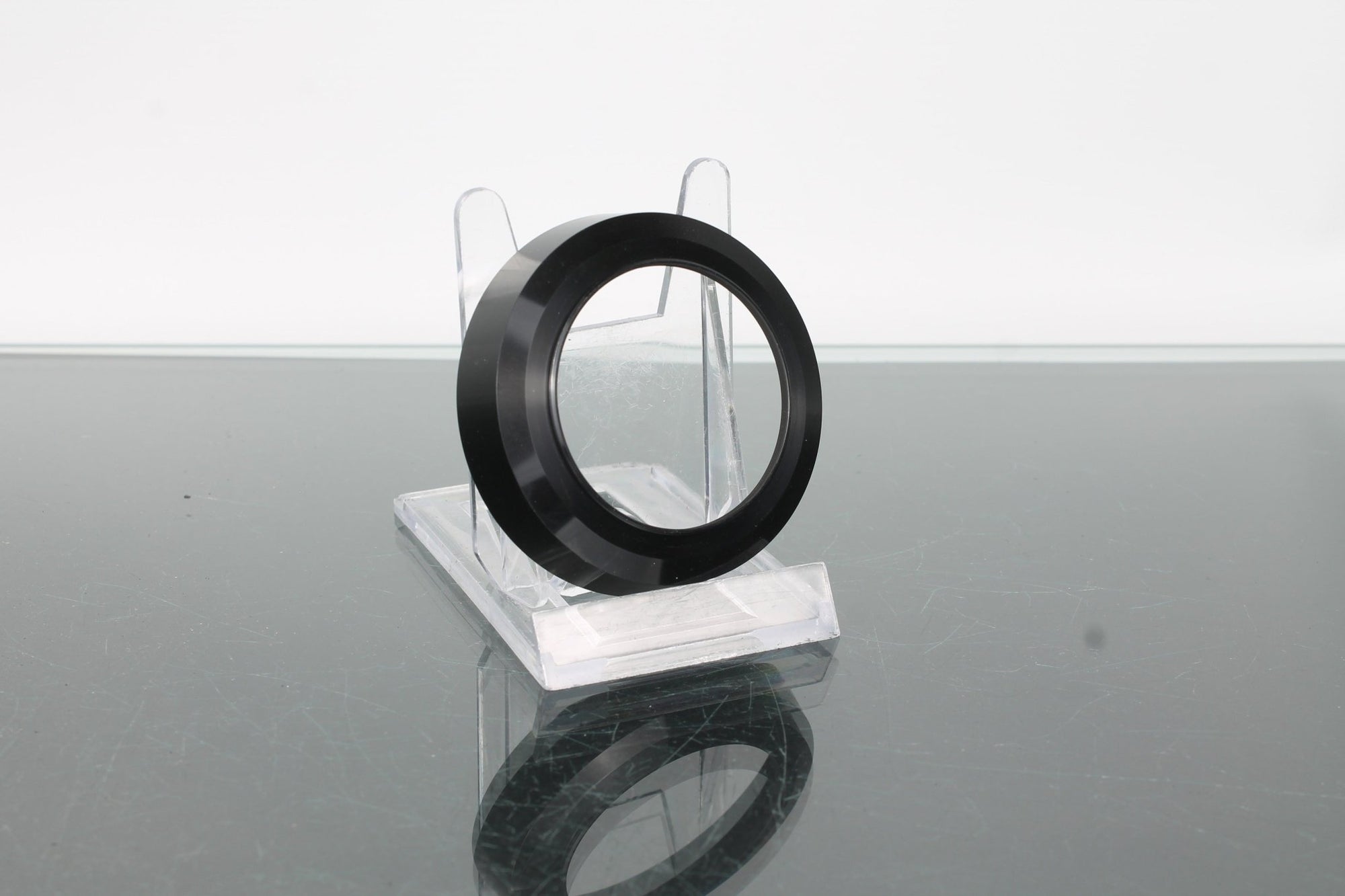 Nikon Lens Hood Screw - in Type - Dutch|Thrift