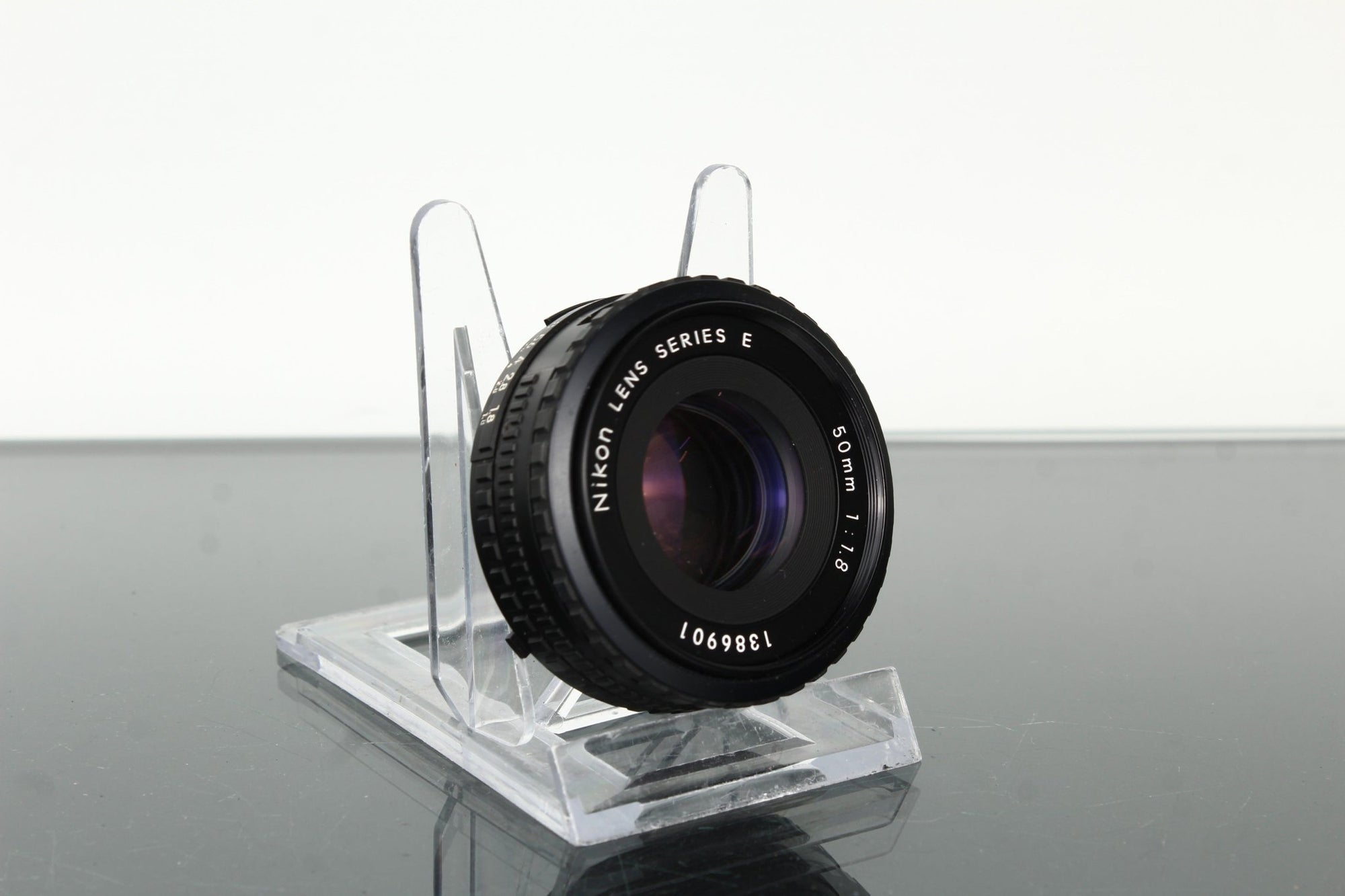 Nikon Lens Series F 50mm f/1.8 - Dutch|Thrift