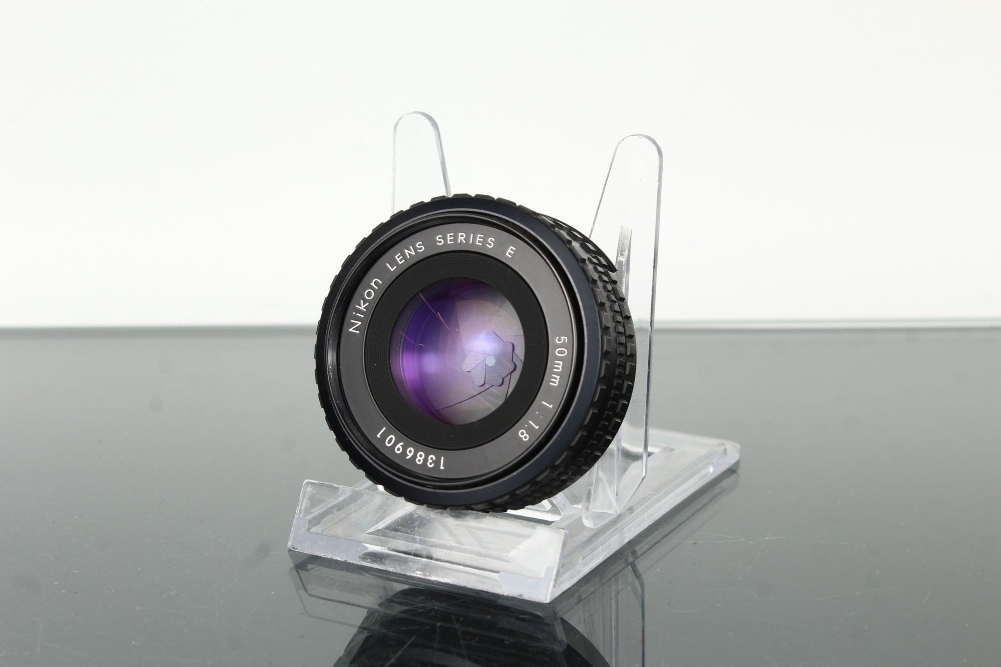 Nikon Lens Series F 50mm f/1.8 - Dutch|Thrift