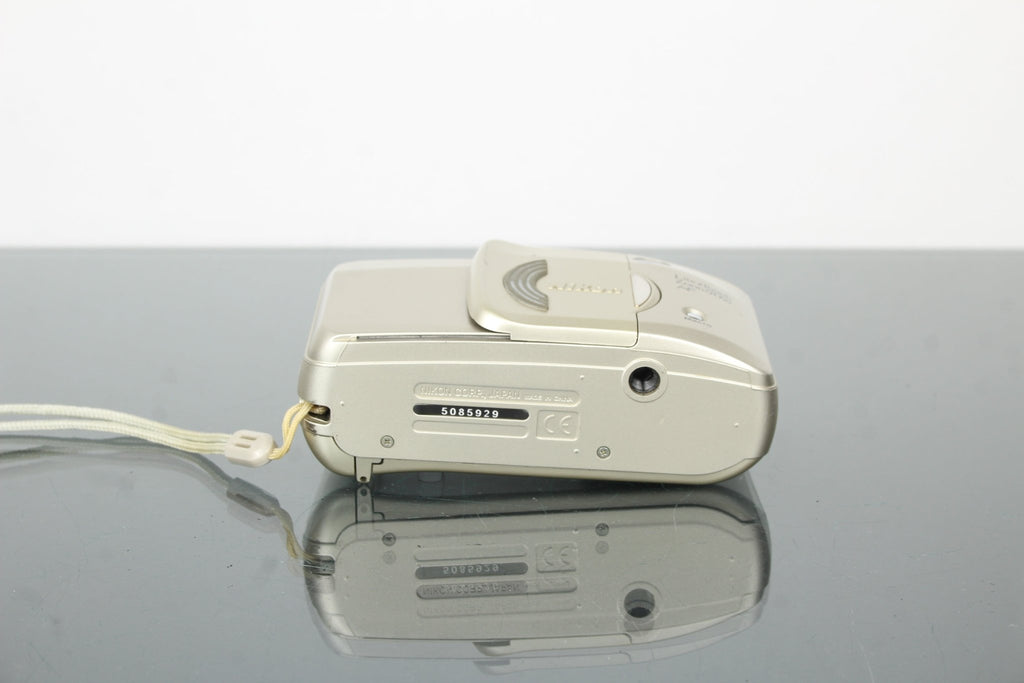 Nikon Lite Touch Zoom 70W - Dutch|Thrift