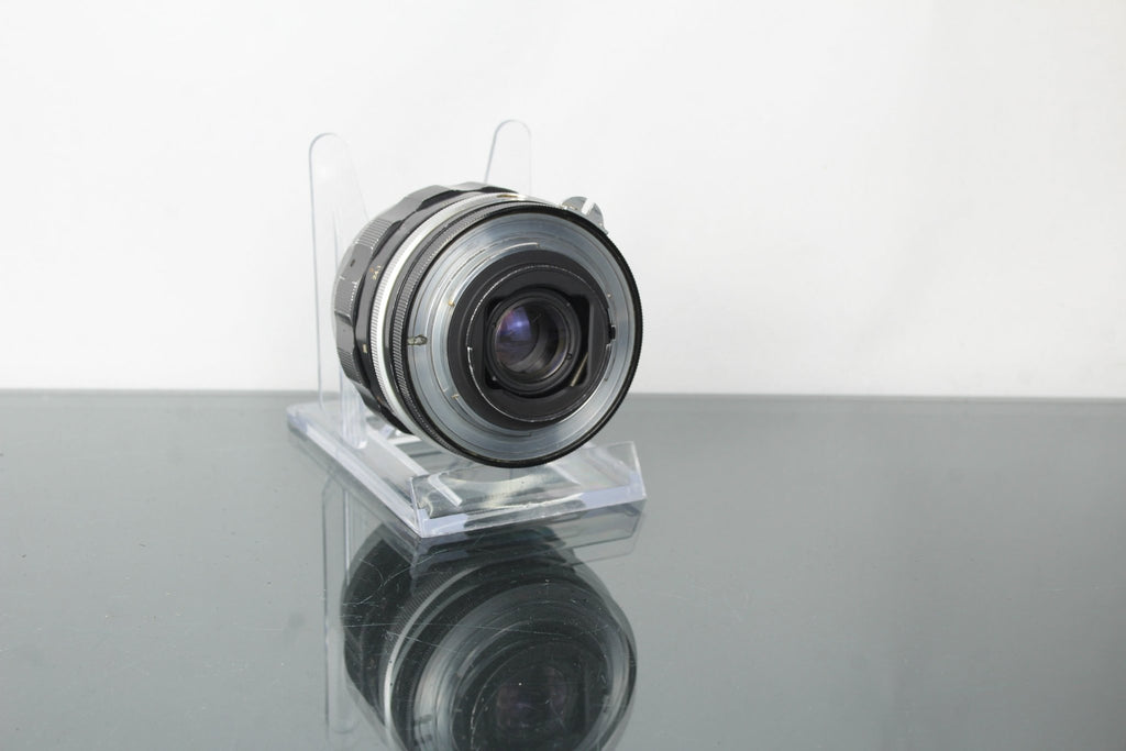 Nikon Micro - Nikkor 55mm f/3.5 (F - mount) - Dutch|Thrift