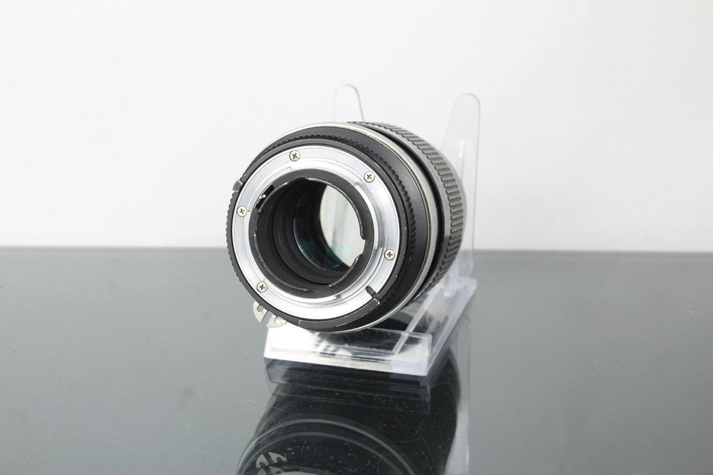 Nikon Nikkor 135mm 1:2.8 F Mount - Dutch|Thrift