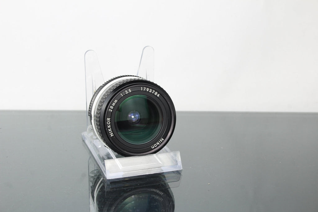 Nikon Nikkor 28mm 1:3.5 F Mount - Dutch|Thrift