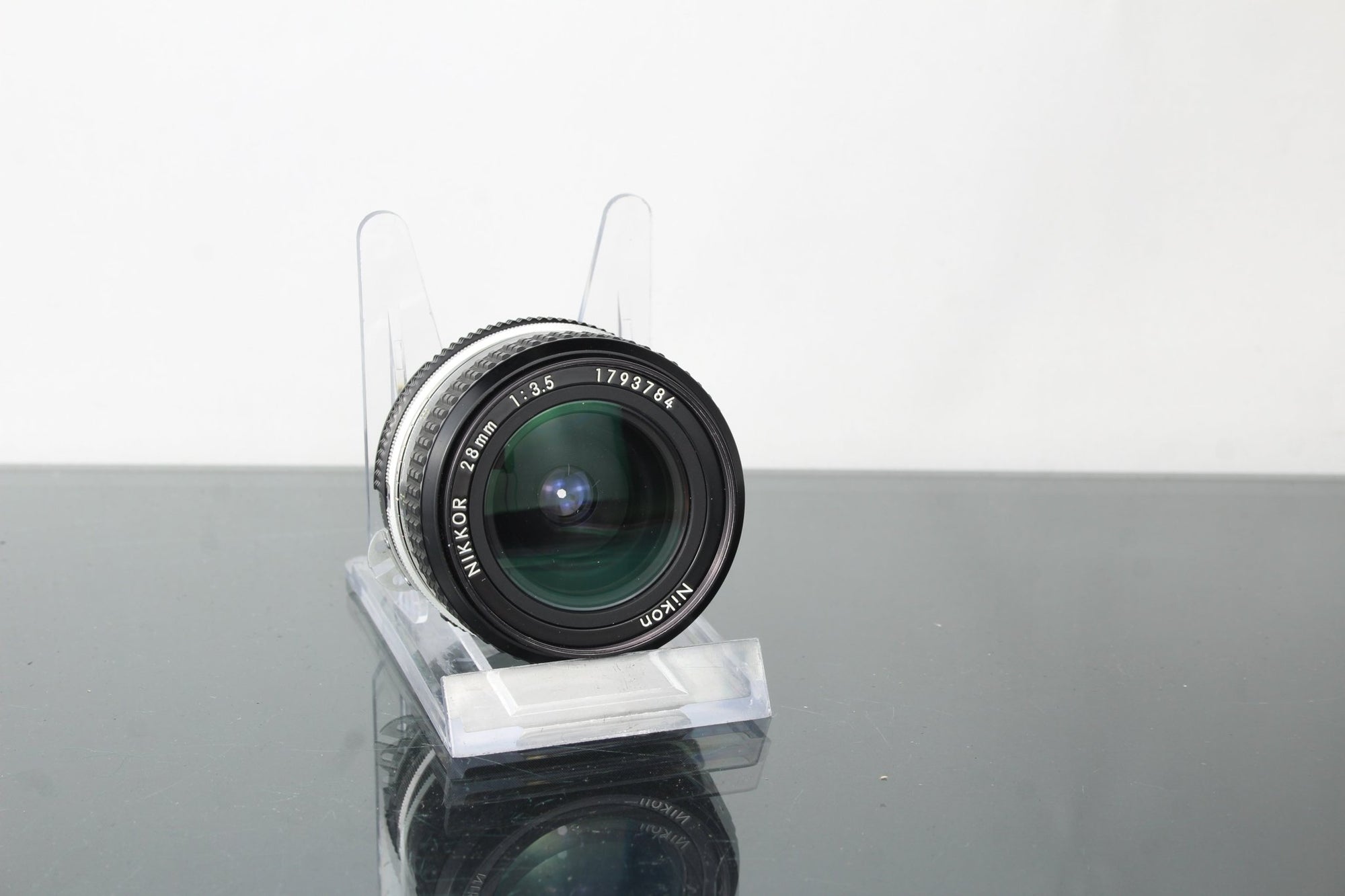 Nikon Nikkor 28mm 1:3.5 F Mount - Dutch|Thrift