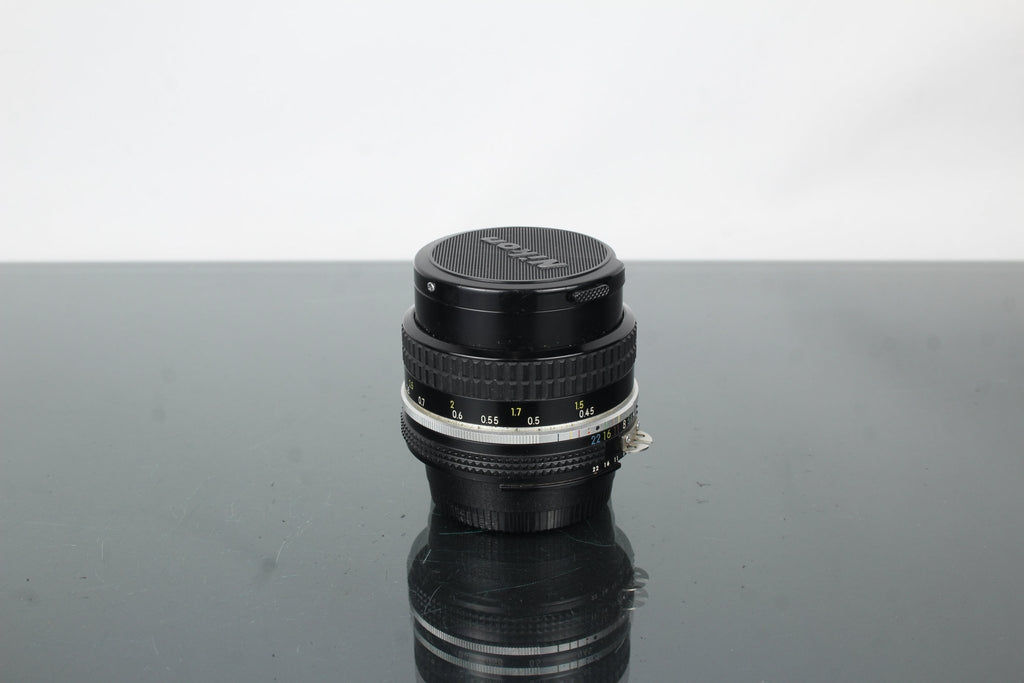 Nikon Nikkor 50mm 1:1.8 Nikon F - mount - Dutch|Thrift