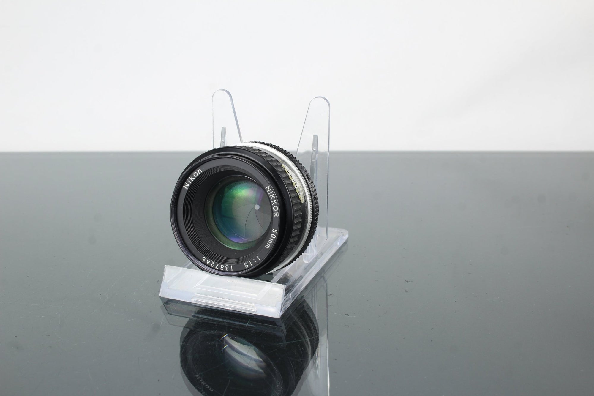 Nikon Nikkor 50mm 1:1.8 Nikon F - mount - Dutch|Thrift