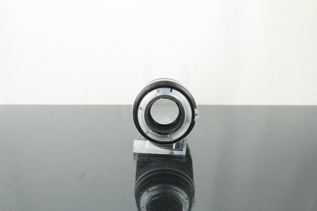 Nikon Nikkor F Auto 135mm 2.8 lens (F - mount) - Dutch|Thrift