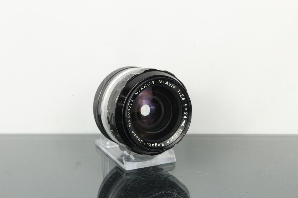 Nikon NIKKOR - N Auto 24mm f/2.8 - Dutch|Thrift