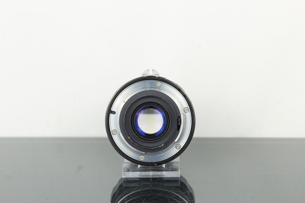 Nikon NIKKOR - N Auto 24mm f/2.8 - Dutch|Thrift