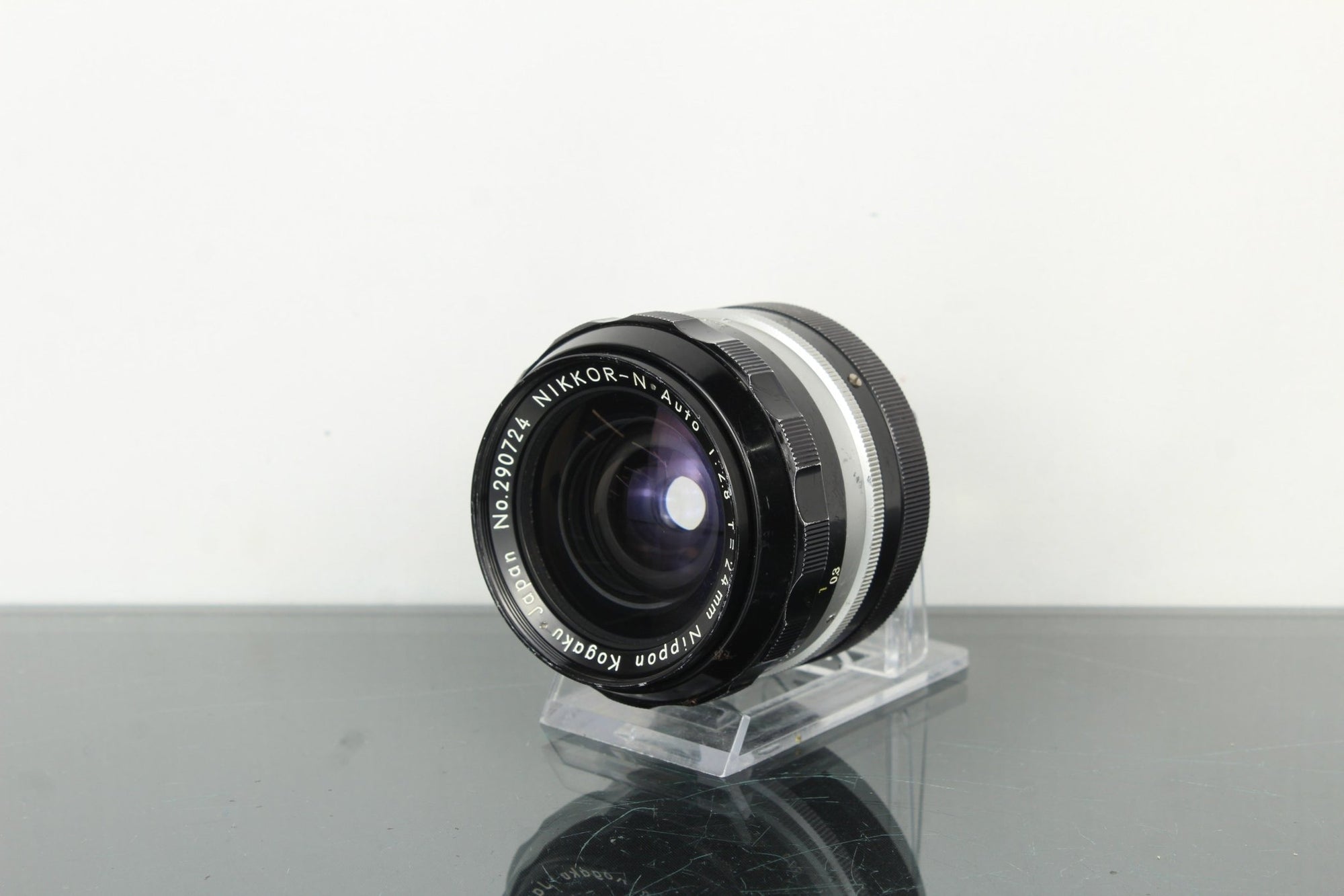 Nikon NIKKOR - N Auto 24mm f/2.8 - Dutch|Thrift