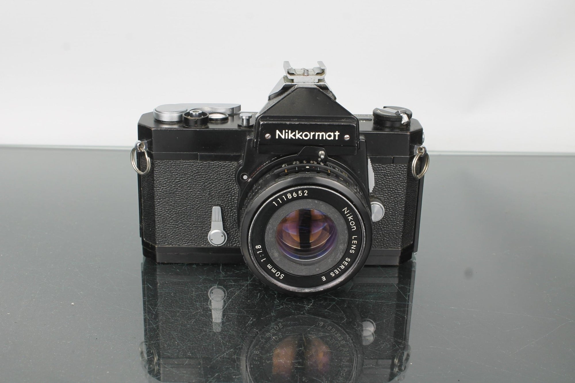 Nikon Nikkormat - Dutch|Thrift