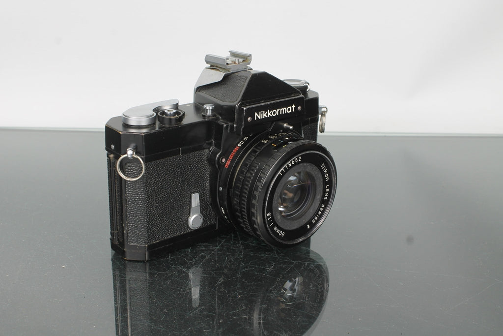 Nikon Nikkormat - Dutch|Thrift