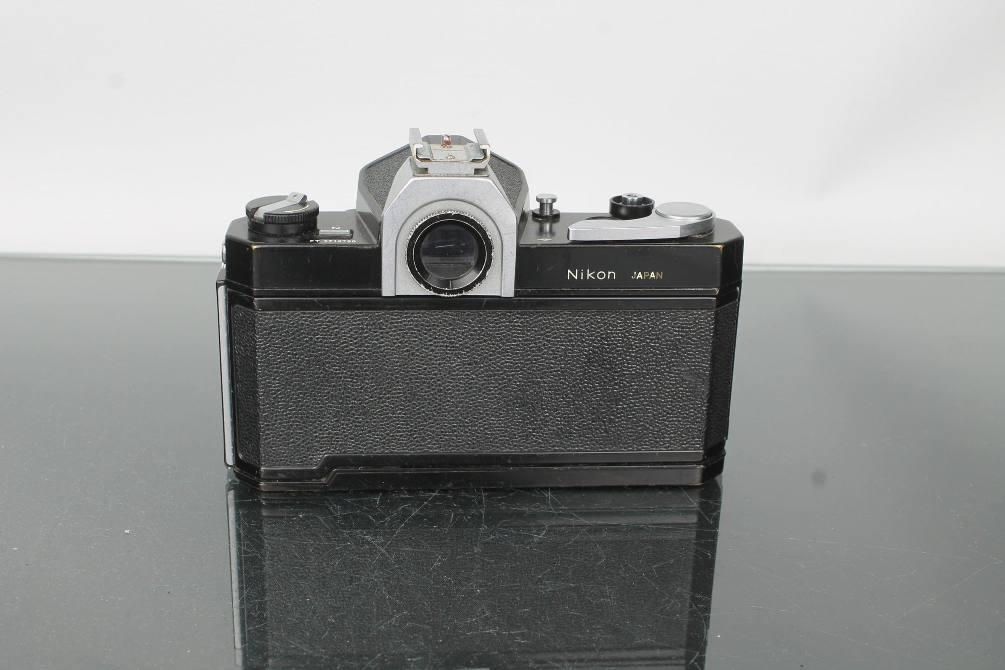 Nikon Nikkormat - Dutch|Thrift