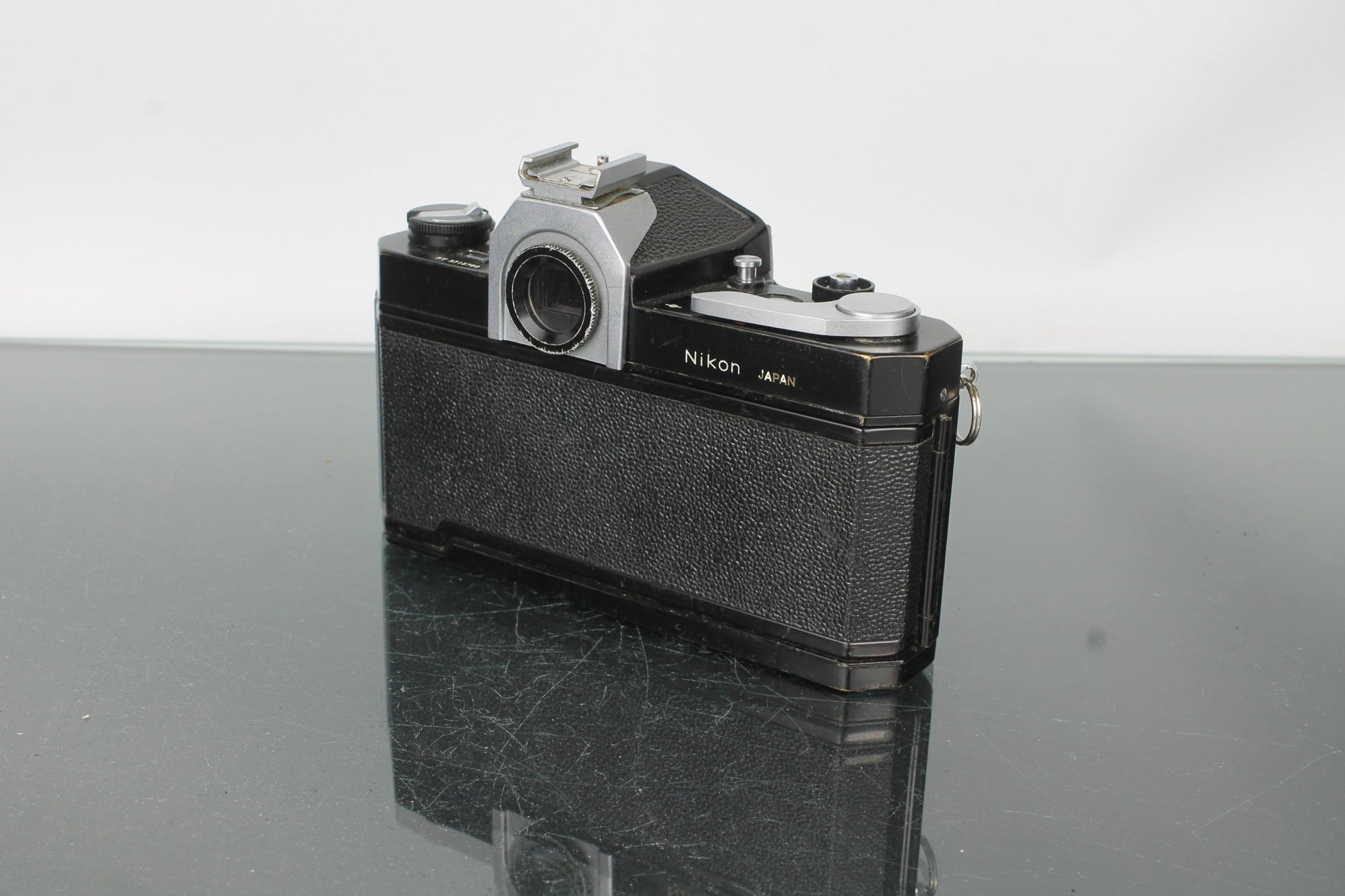 Nikon Nikkormat - Dutch|Thrift
