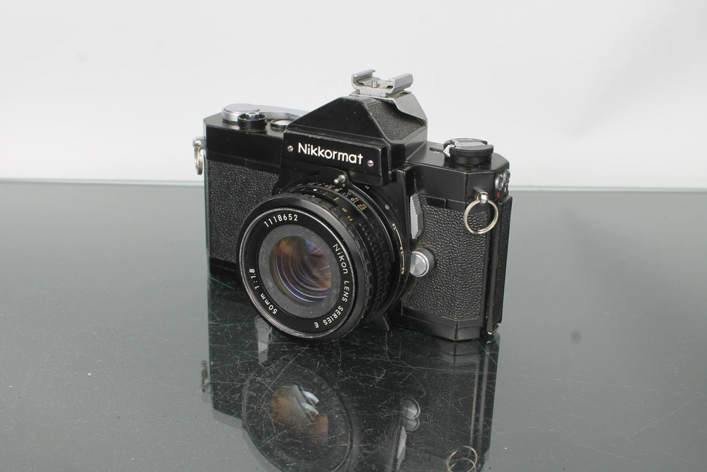 Nikon Nikkormat - Dutch|Thrift