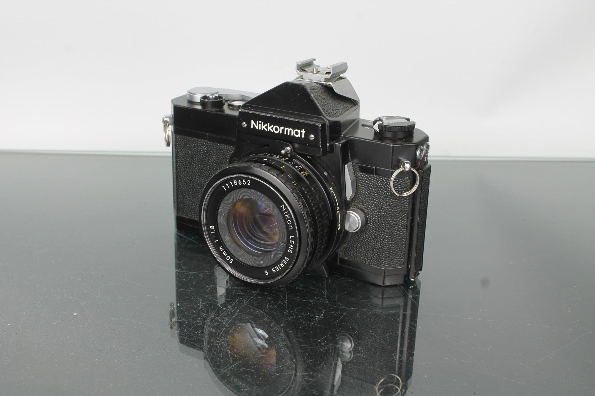 Nikon Nikkormat - Dutch|Thrift