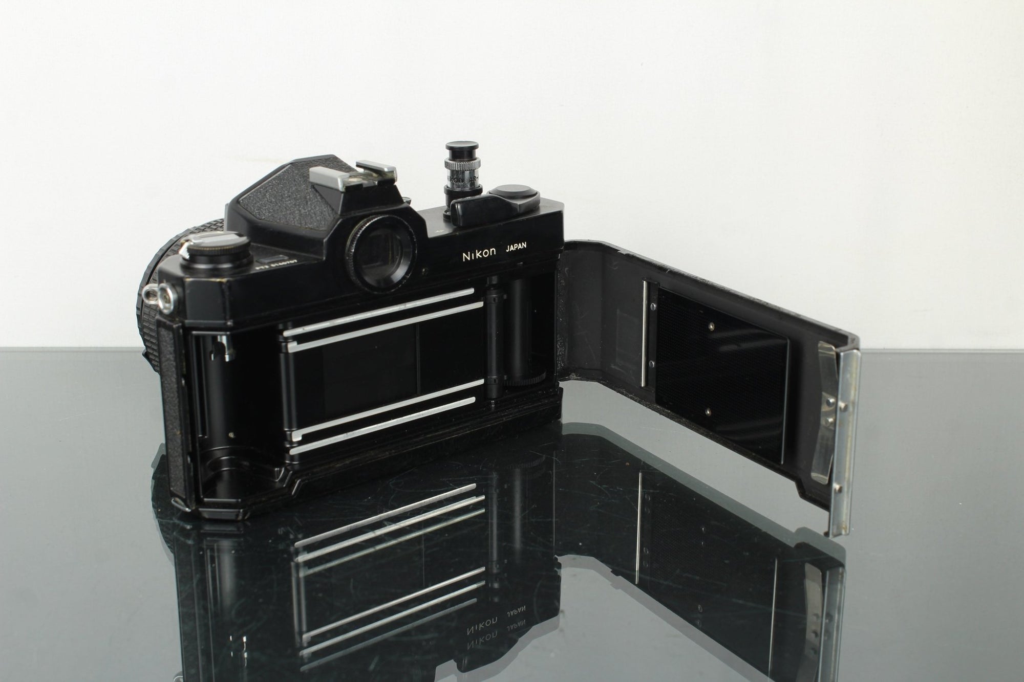 Nikon Nikkormat FT2 + 50mm 1.4 Nikkor lens - Dutch|Thrift