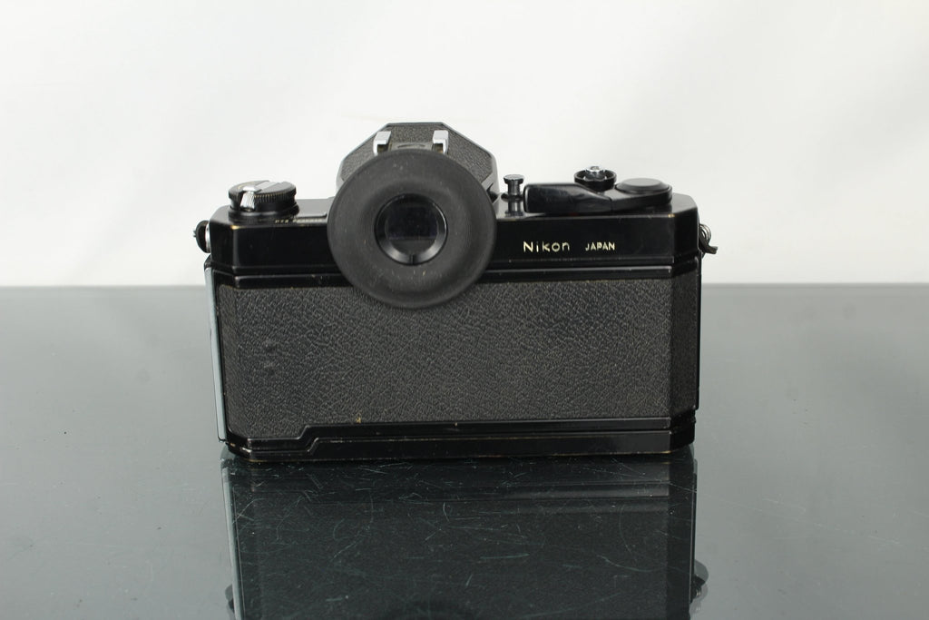 Nikon Nikkormat FT2N + 50mm 1:2 Nikon lens - Dutch|Thrift