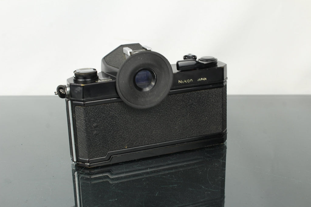 Nikon Nikkormat FT2N + 50mm 1:2 Nikon lens - Dutch|Thrift