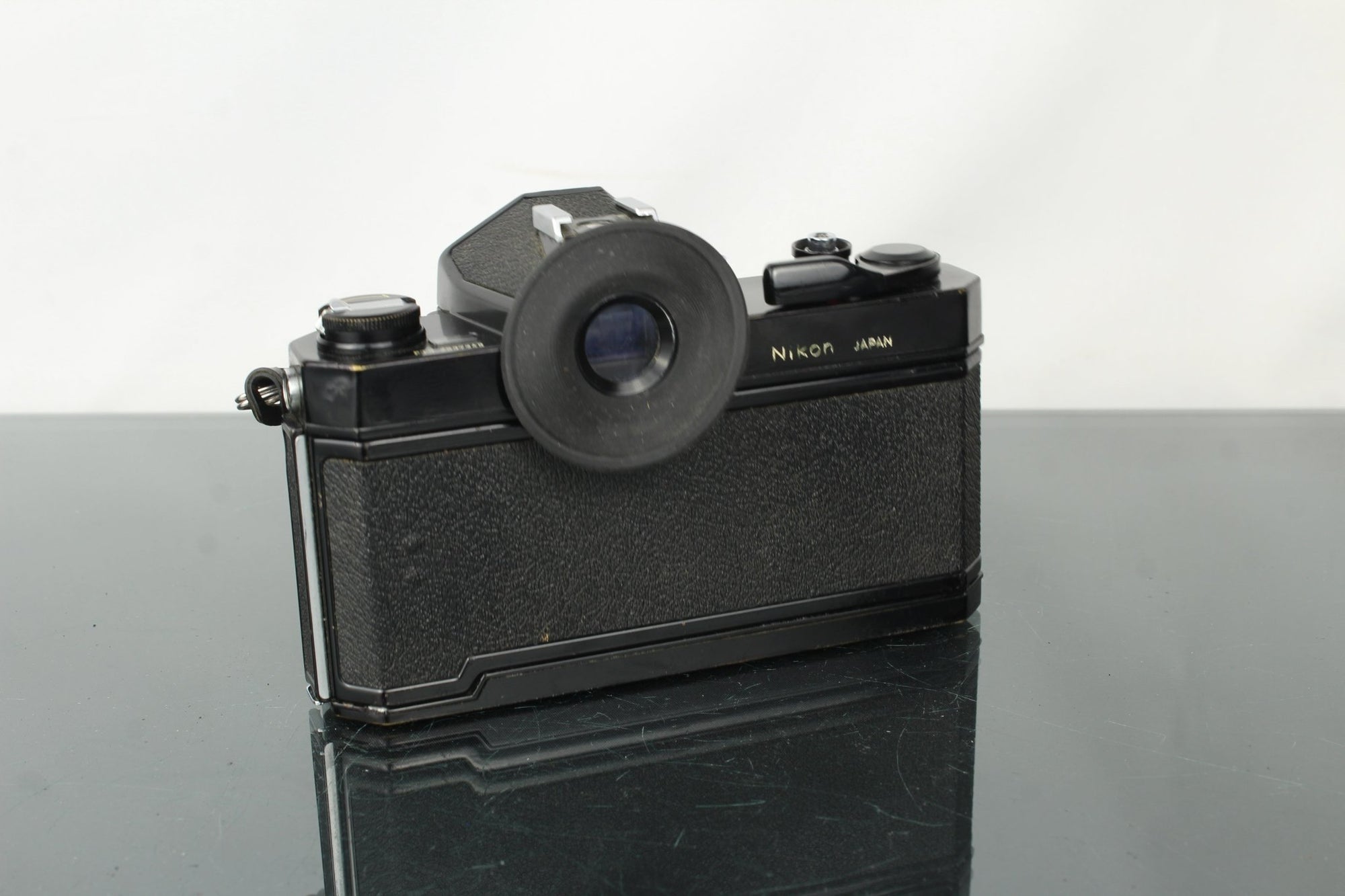 Nikon Nikkormat FT2N + 50mm 1:2 Nikon lens - Dutch|Thrift