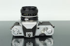 Nikon Nikkormat + Nikkor 1:2 50mm - Dutch|Thrift
