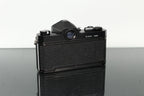 Nikon Nikkormat + Nikkor 1:2 50mm - Dutch|Thrift