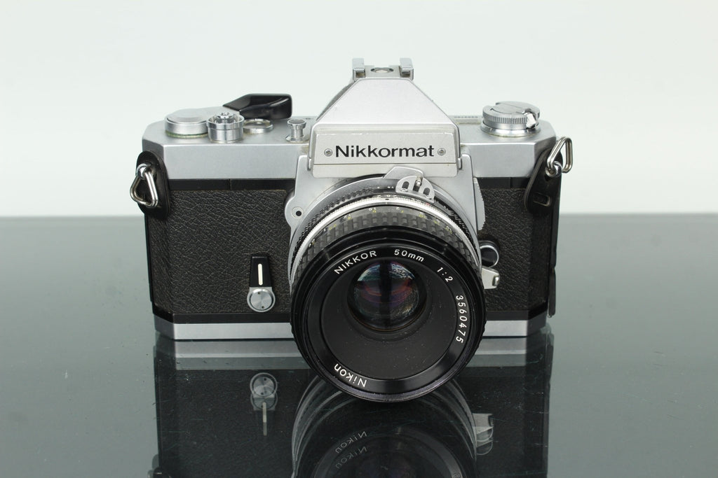 Nikon Nikkormat + Nikkor 1:2 50mm - Dutch|Thrift
